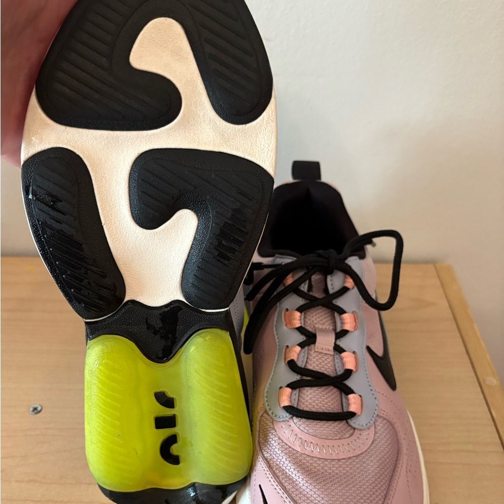 Women's Air Max Verona Plum Chalk Size 7 - Picture 9 of 11